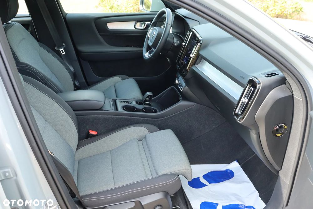 Volvo XC 40 T2 Core - 10