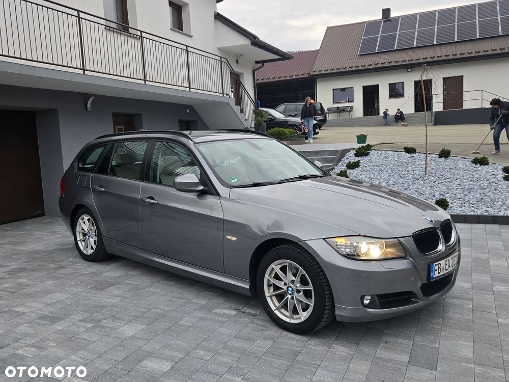 BMW Seria 3 320d xDrive DPF - 14