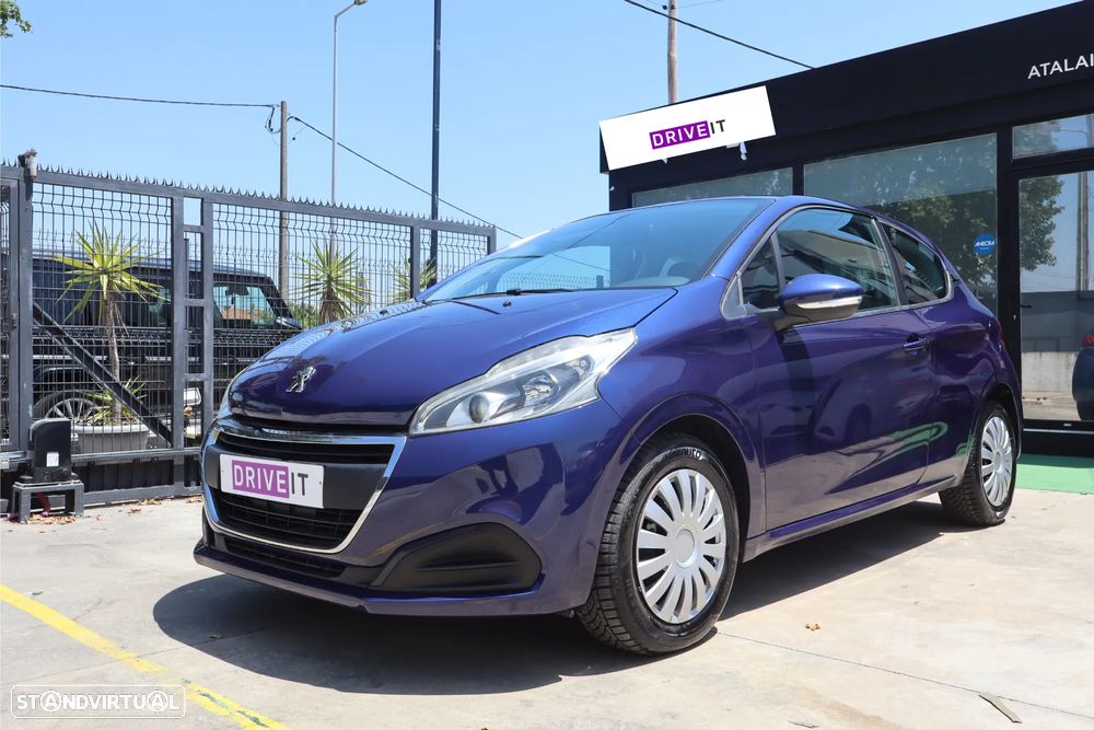 Peugeot 208 - 1