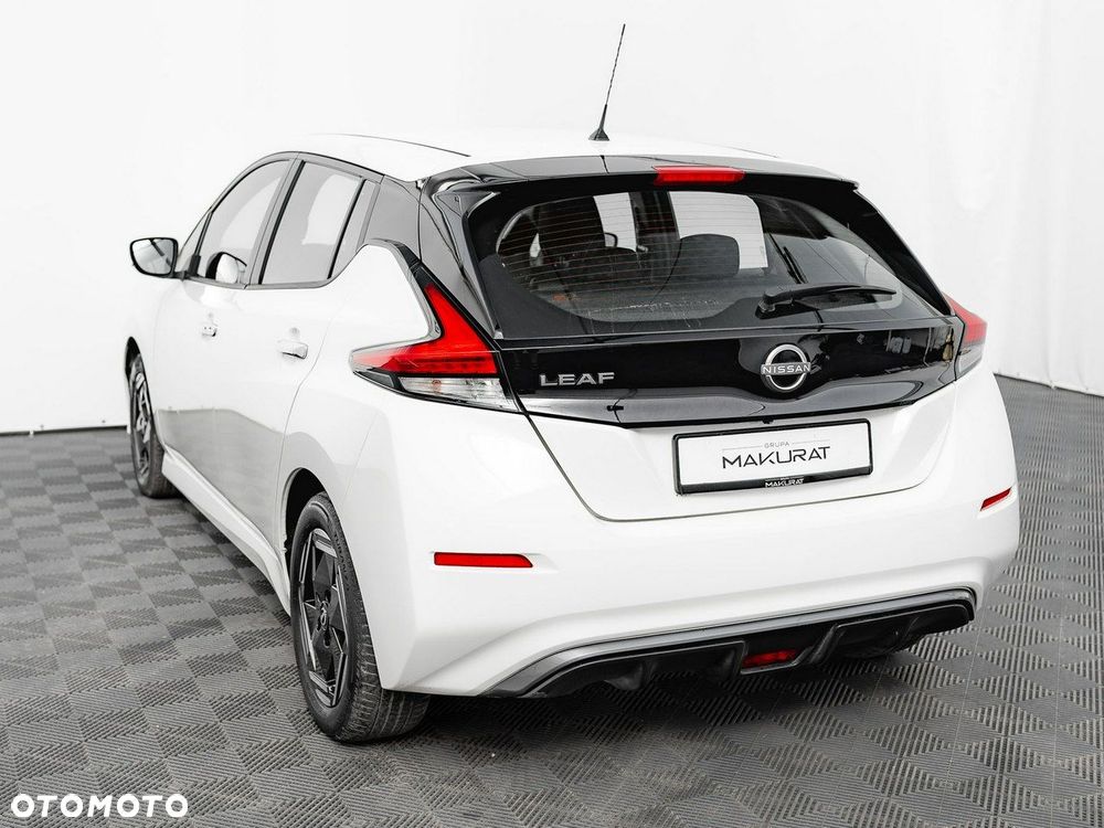 Nissan Leaf - 5