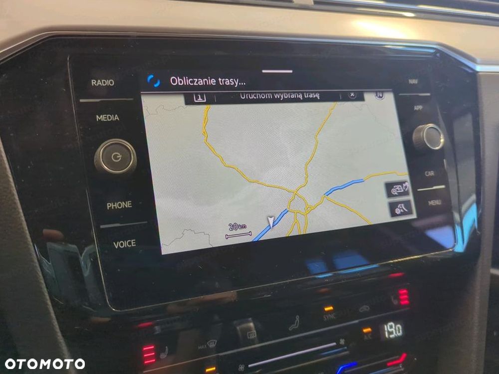 Volkswagen Passat 2.0 TSI OPF DSG Elegance - 9