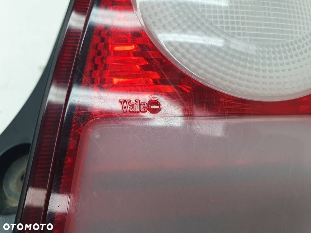 LAMPA TYŁ PRAWA NISSAN MICRA K12 2004 EUROPA - 2