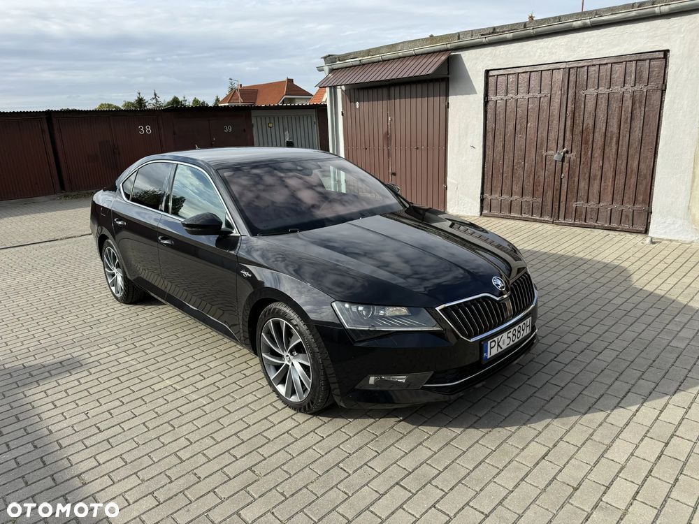 Skoda Superb 2.0 TDI 4x4 L&K DSG - 2