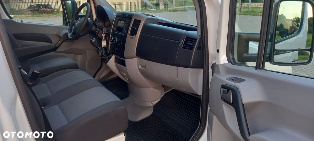Volkswagen Crafter - 11