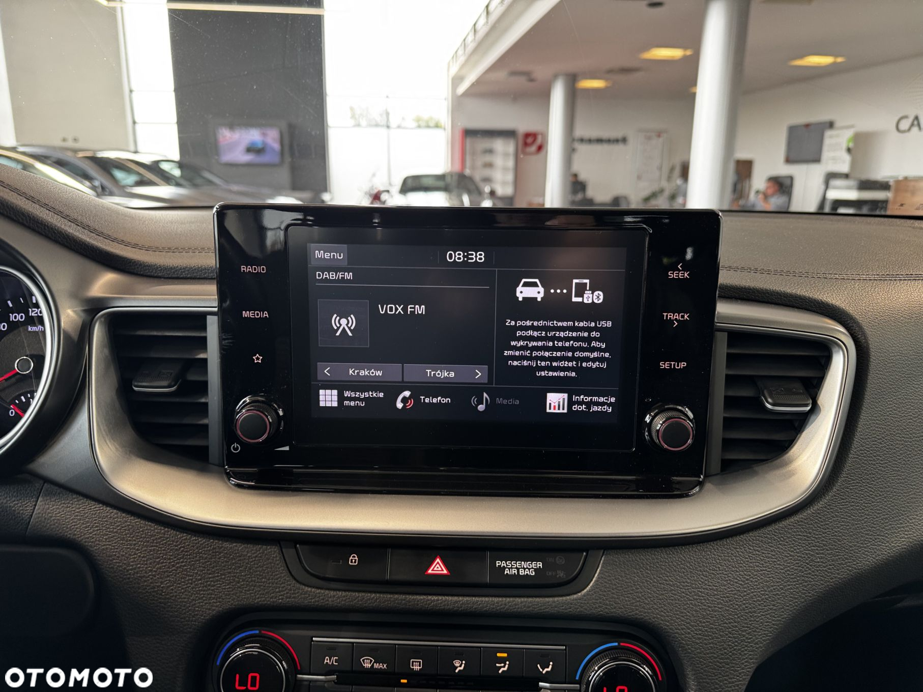 Kia XCeed - 24