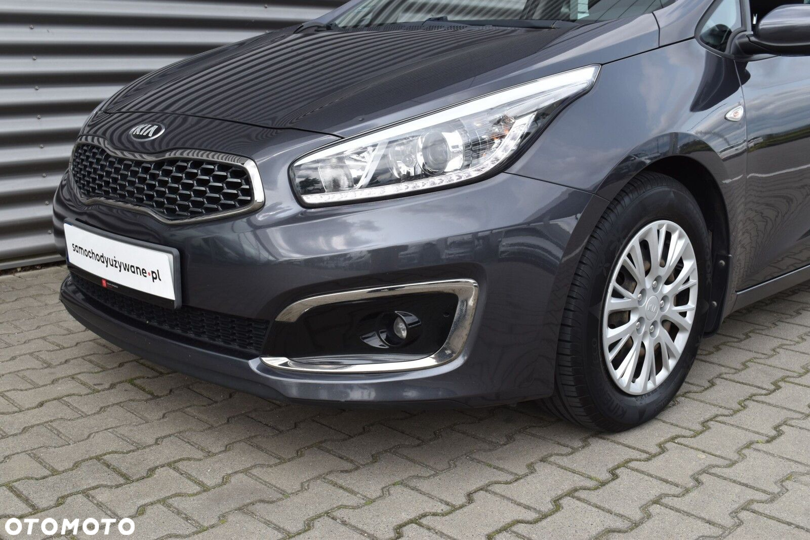 Kia Ceed Cee'd 1.6 GDI M DCT - 32