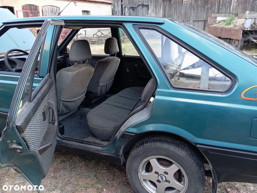 Polonez Caro - 11
