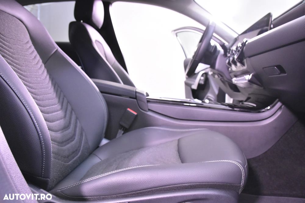 Mercedes-Benz A 180 MHEV 7G-DCT - 11