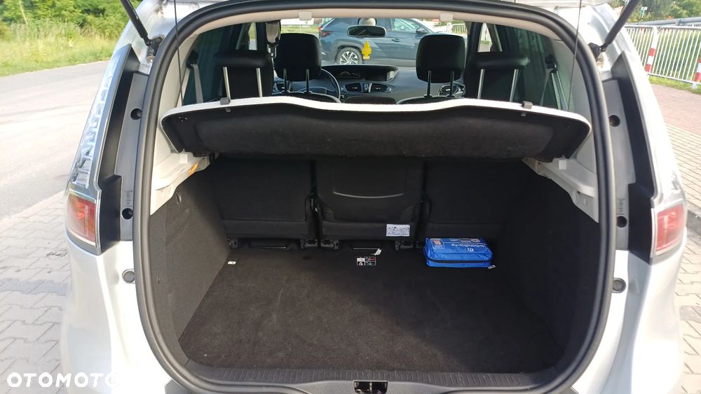 Renault Scenic - 11