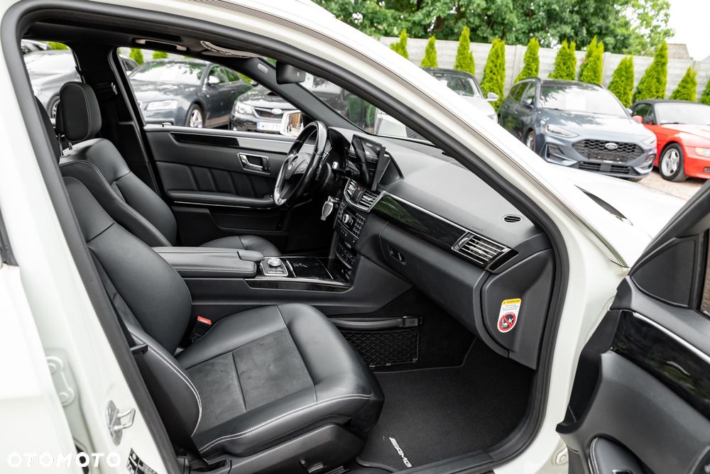 Mercedes-Benz Klasa E 350 CDI 4-Matic BlueEff - 25