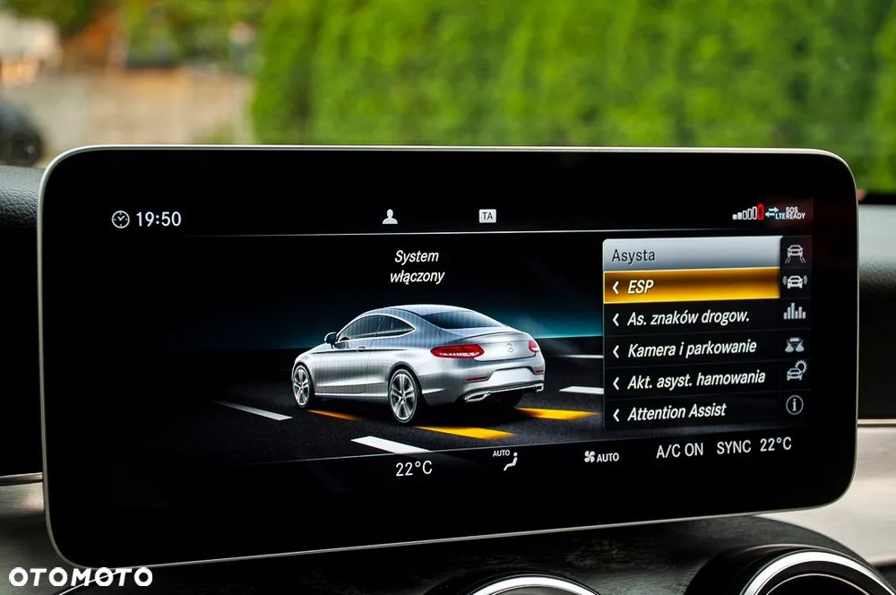 Mercedes-Benz Klasa C 300 d 4Matic 9G-TRONIC AMG Line - 39