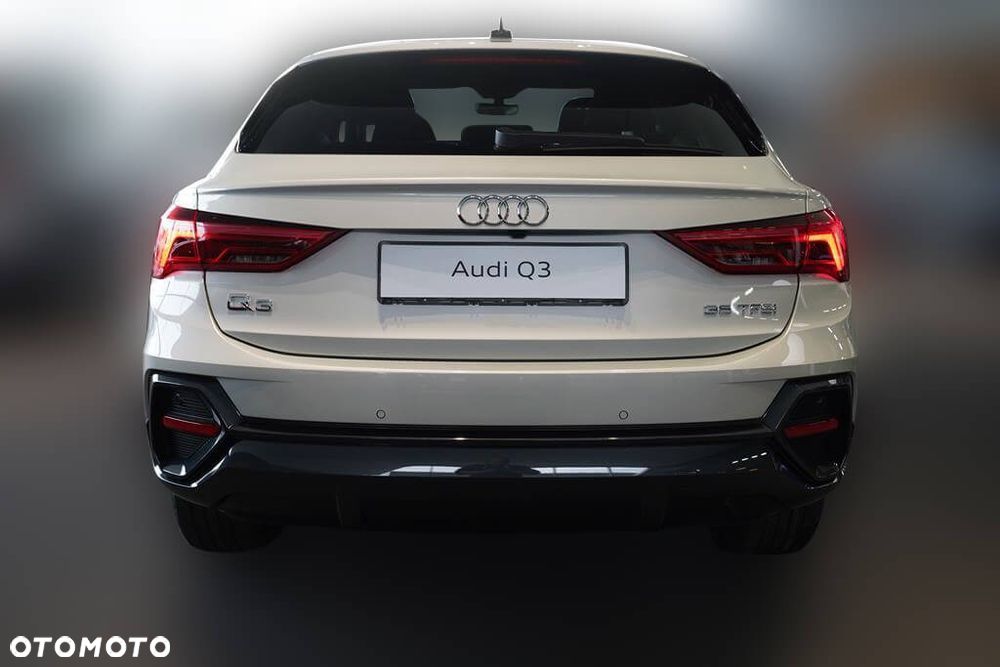 Audi Q3 Sportback - 5