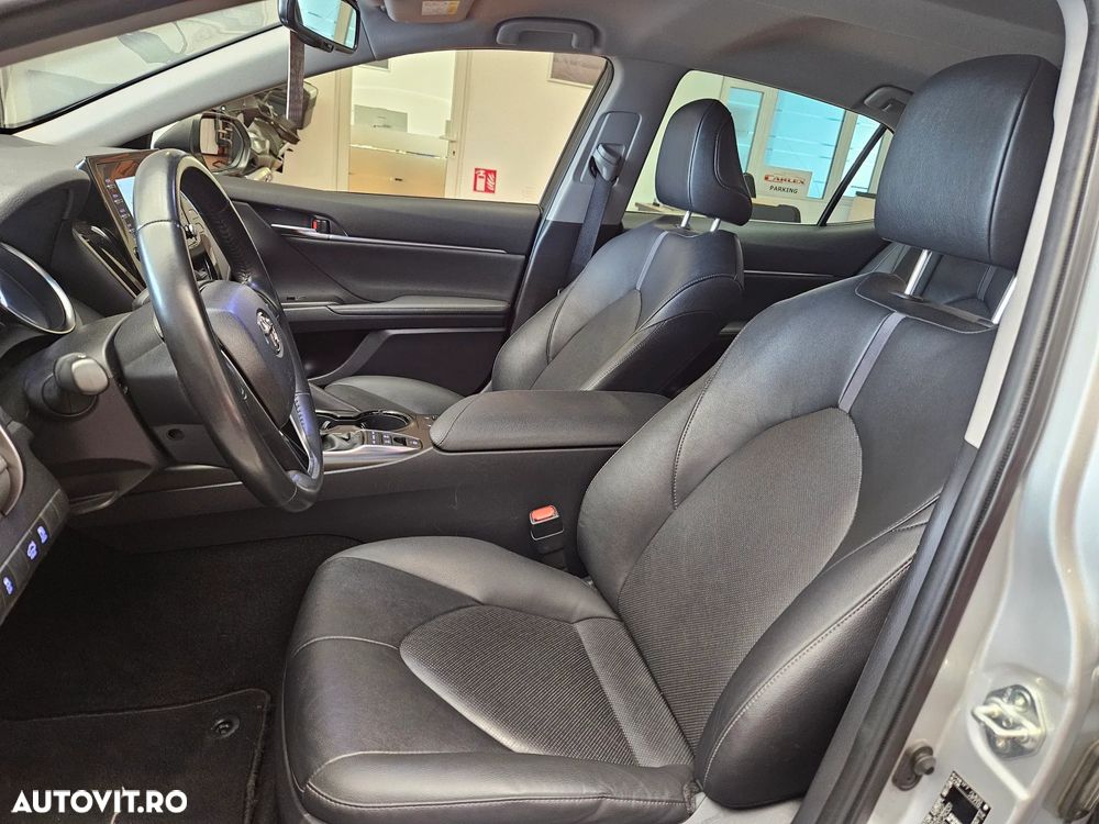 Toyota Camry 2.5 Business - 11