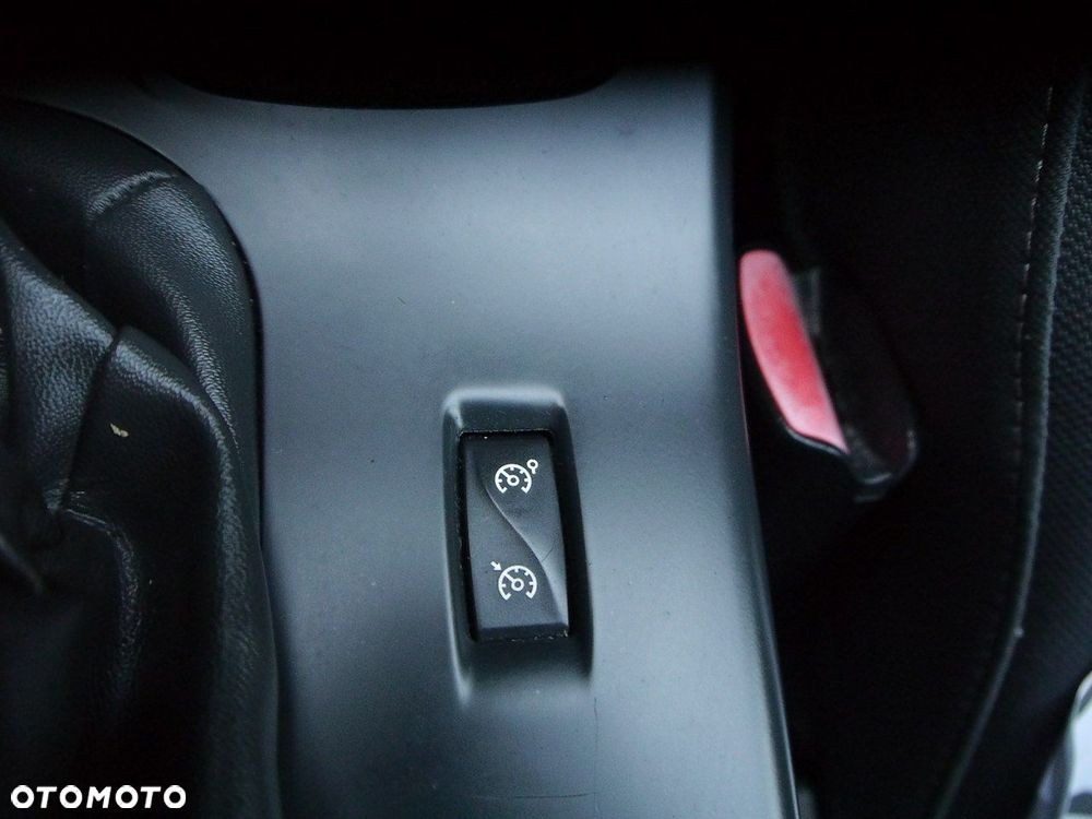 Renault Megane 1.6 16V 100 TomTom Edition - 33