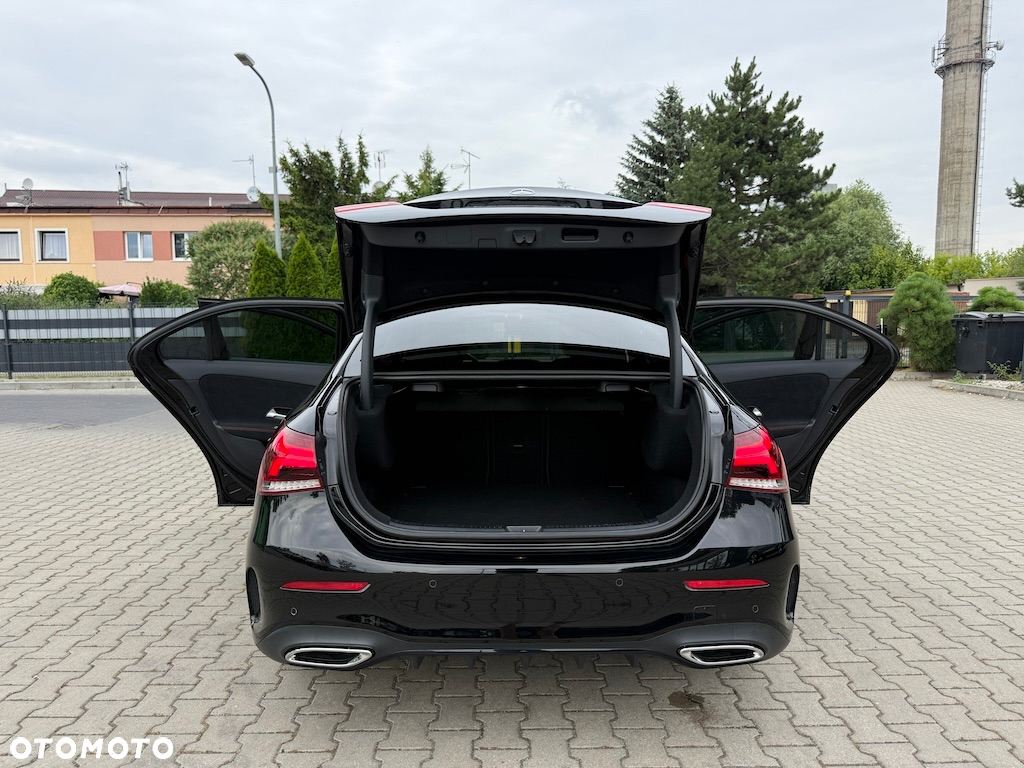 Mercedes-Benz Klasa A 180 7G-DCT AMG Line - 12