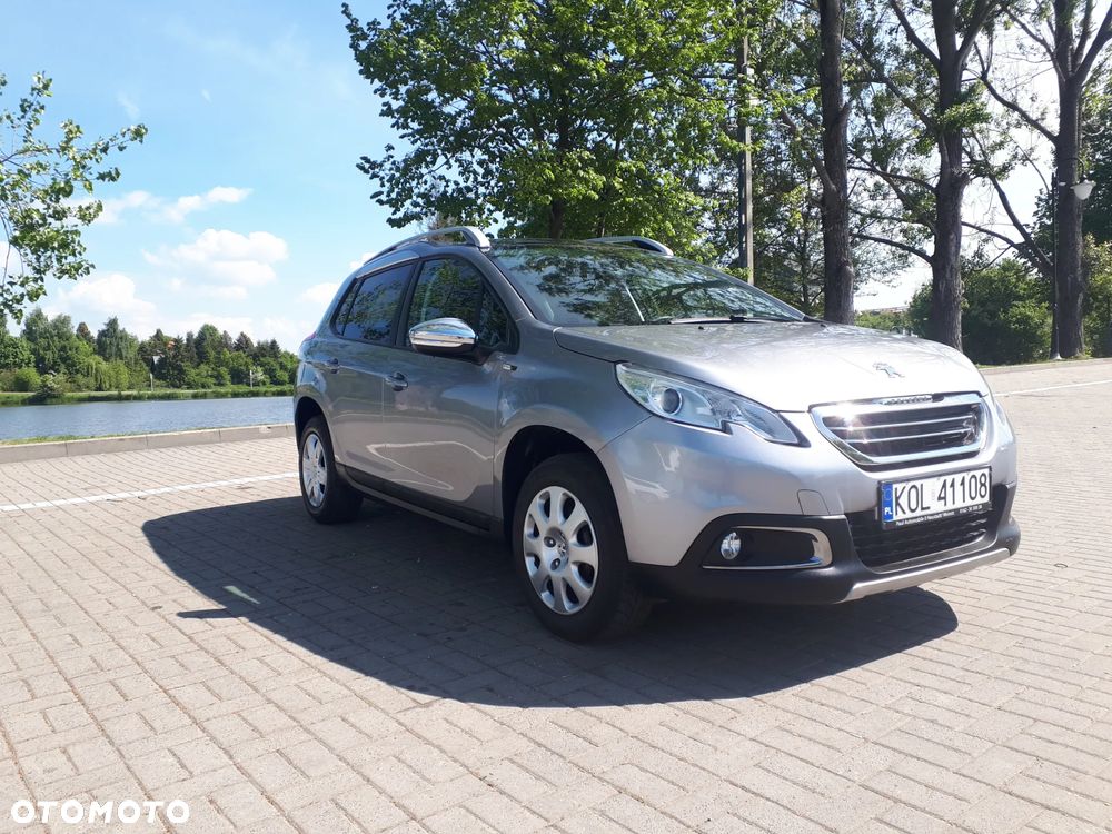 Peugeot 2008 1.2 Pure Tech Style S&S - 21