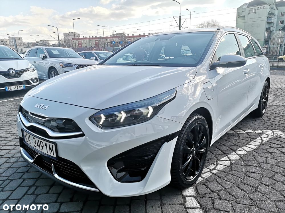 Kia Ceed 1.6 GDI PHEV Business Line DCT - 1