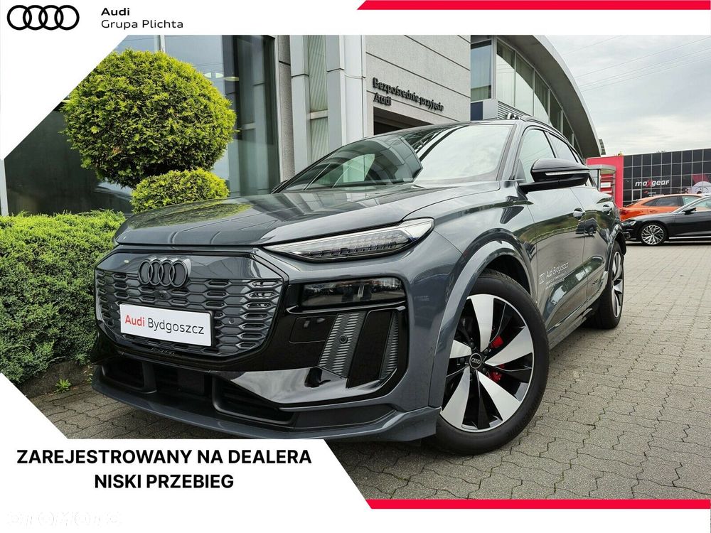 Audi Q6 e-tron - 1
