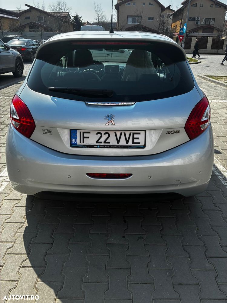 Peugeot 208 155 THP Allure - 4