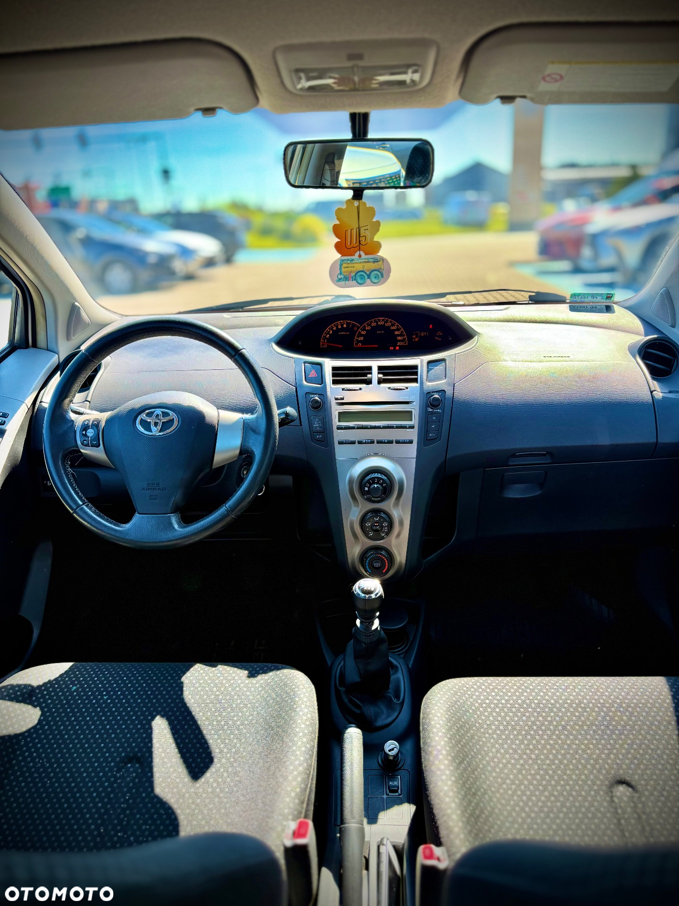 Toyota Yaris 1.33 Premium - 14