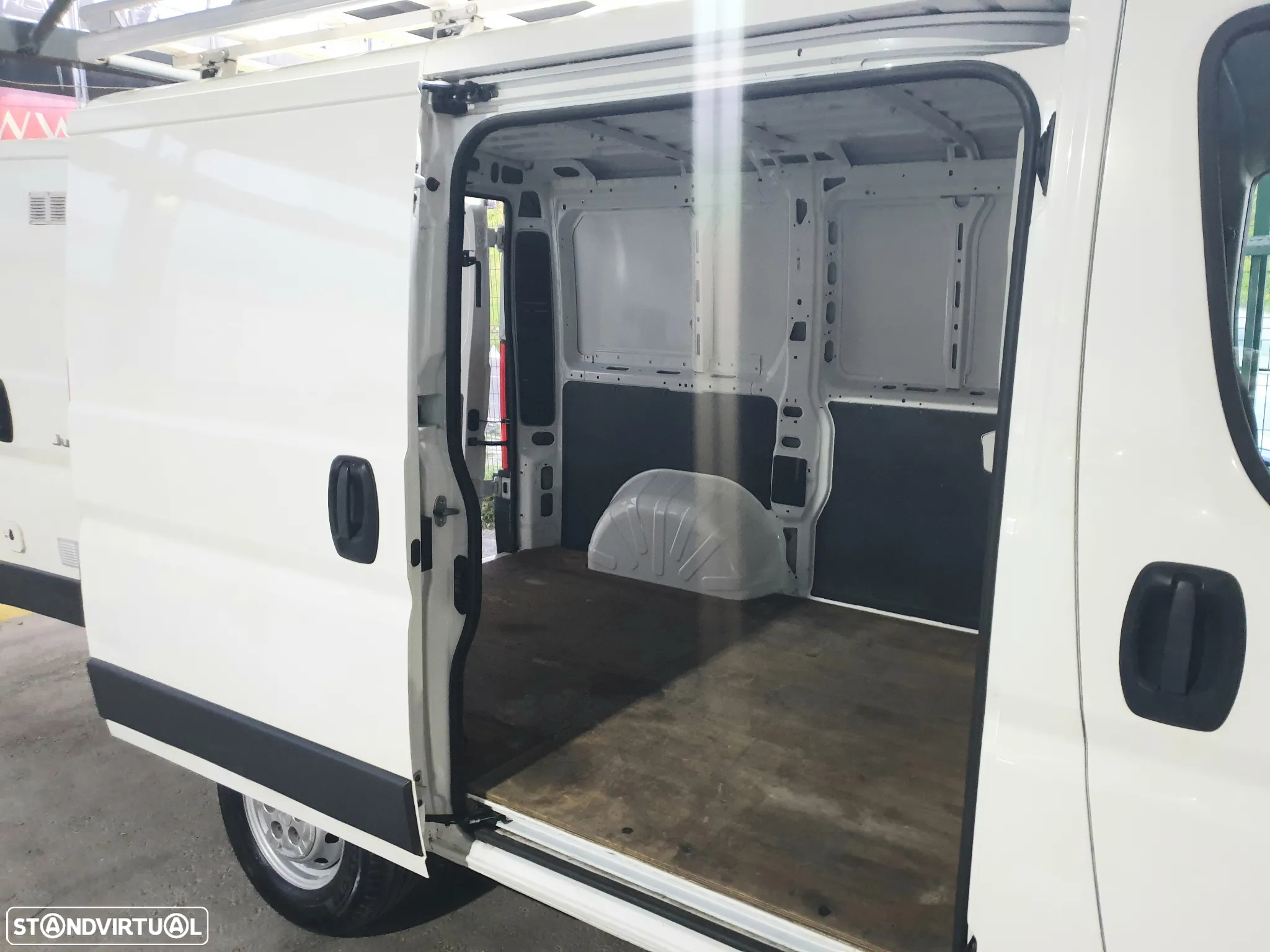 Citroën JUMPER 2.0 BLUEHDI L1H1 * GPS* AC *SENSORES* IVA DEDUTÍVEL - 10