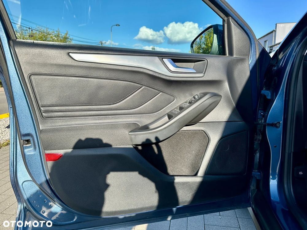 Ford Focus 1.0 EcoBoost Titanium - 17