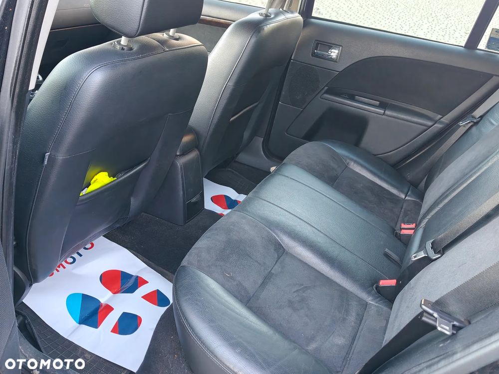 Ford Mondeo 2.2 TDCi Ghia - 11