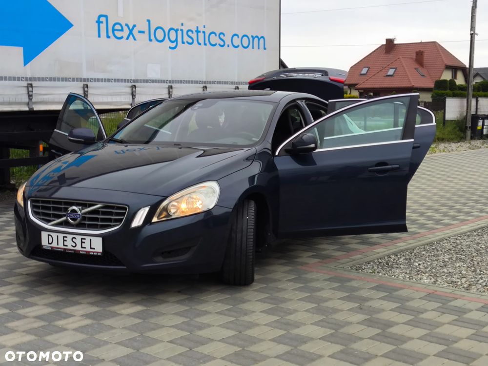 Volvo S60 D3 Momentum - 16