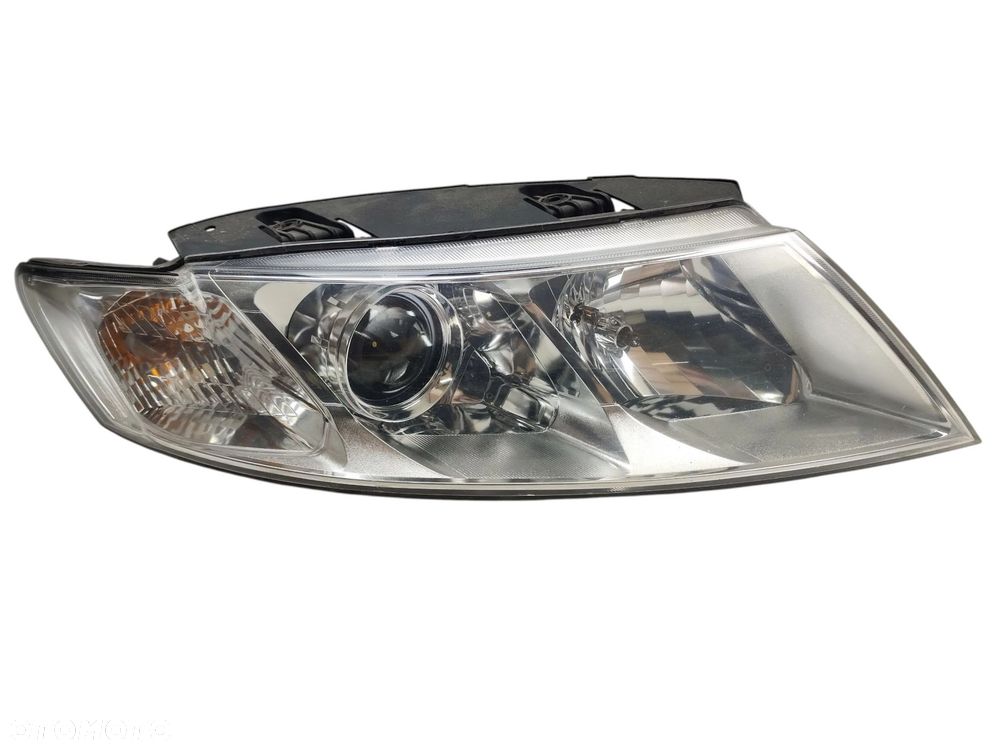 LAMPA PRAWY PRZÓD KIA MAGENTIS II LIFT (2008-2010) 2.0 CRDI 150KM 92102-2G5XX - 1