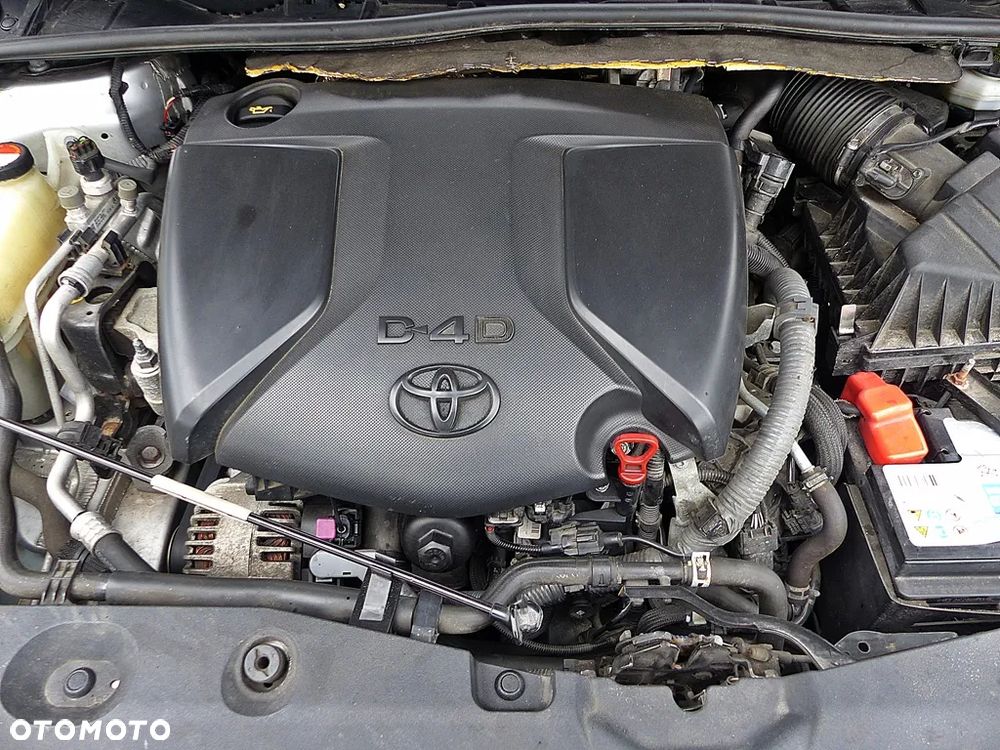 Toyota Avensis 2.0 D-4D Premium - 39