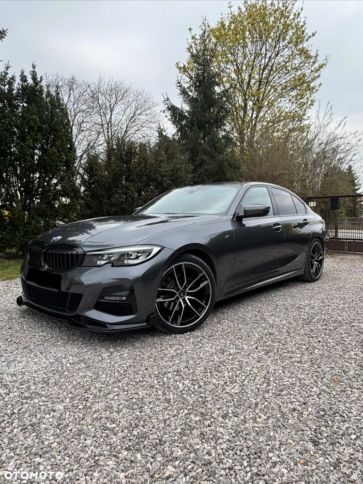 BMW Seria 3 320i - 5