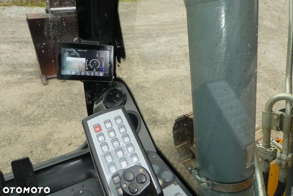 Liebherr R 922 SPROWADZONY - 36