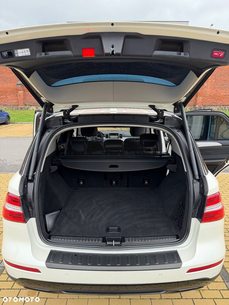 Mercedes-Benz ML 350 BlueTec 4-Matic - 38