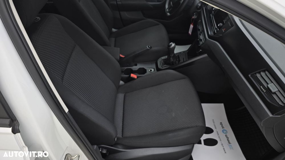 Volkswagen Polo - 19