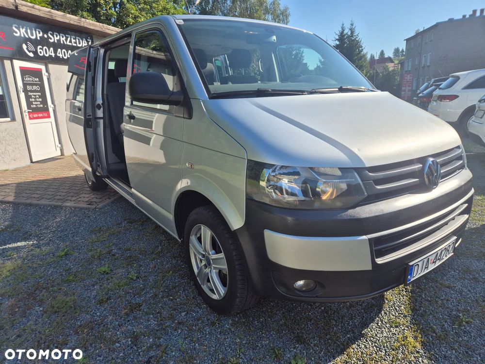 Volkswagen Caravelle - 33