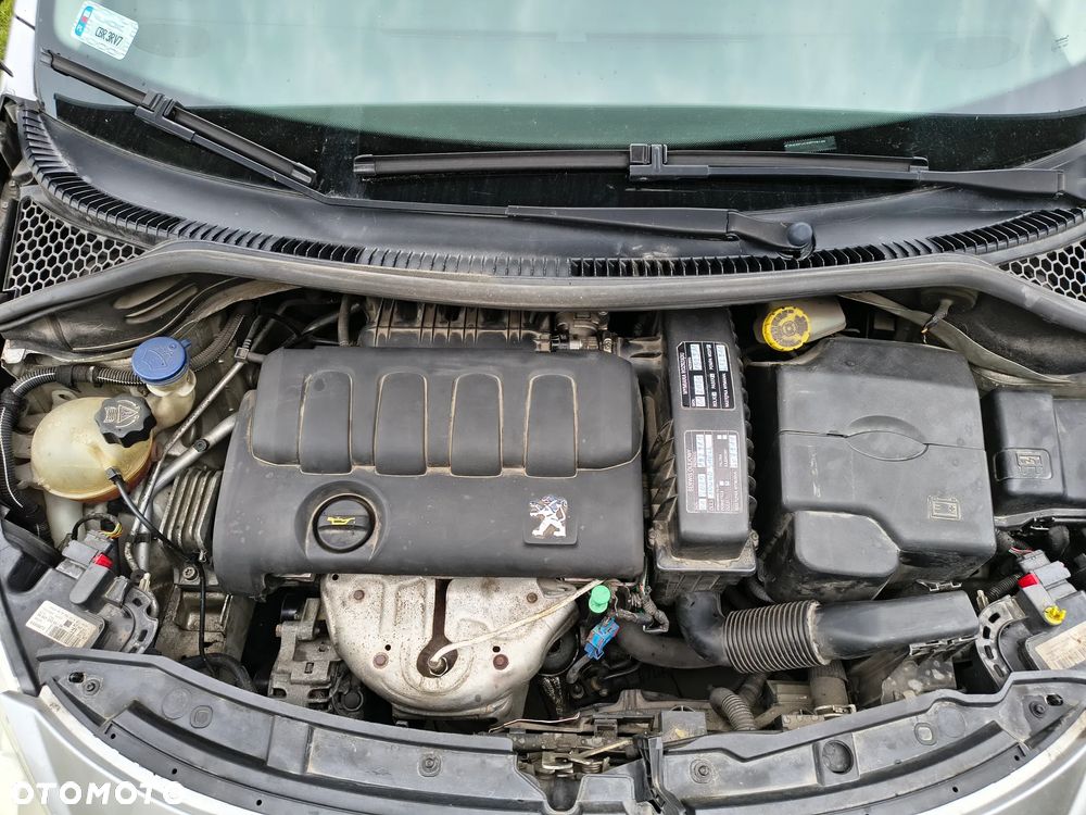 Peugeot 207 1.4 16V Presence - 8