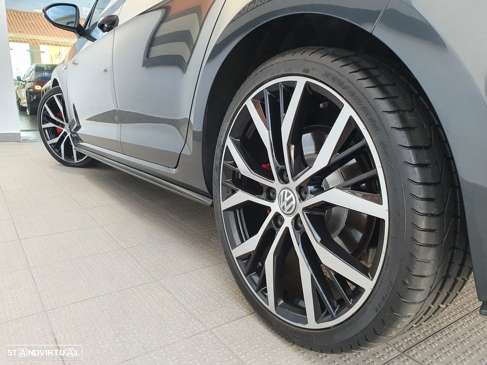 VW Golf 2.0 TSi GTi DSG - 14