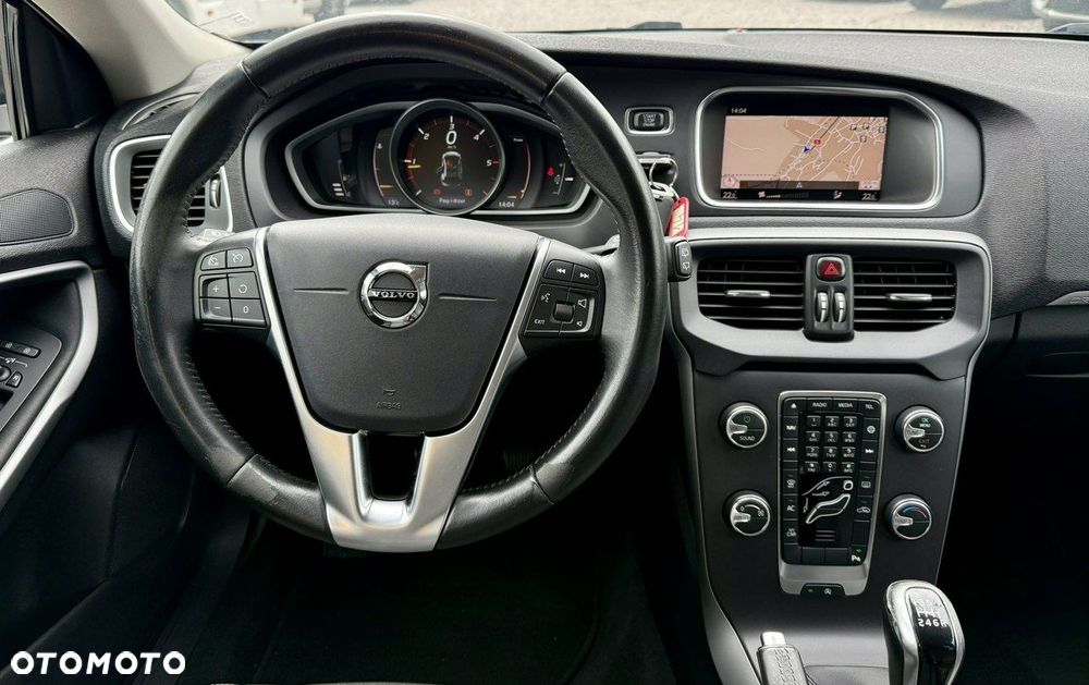 Volvo V40 Cross Country D3 Drive-E Momentum - 28