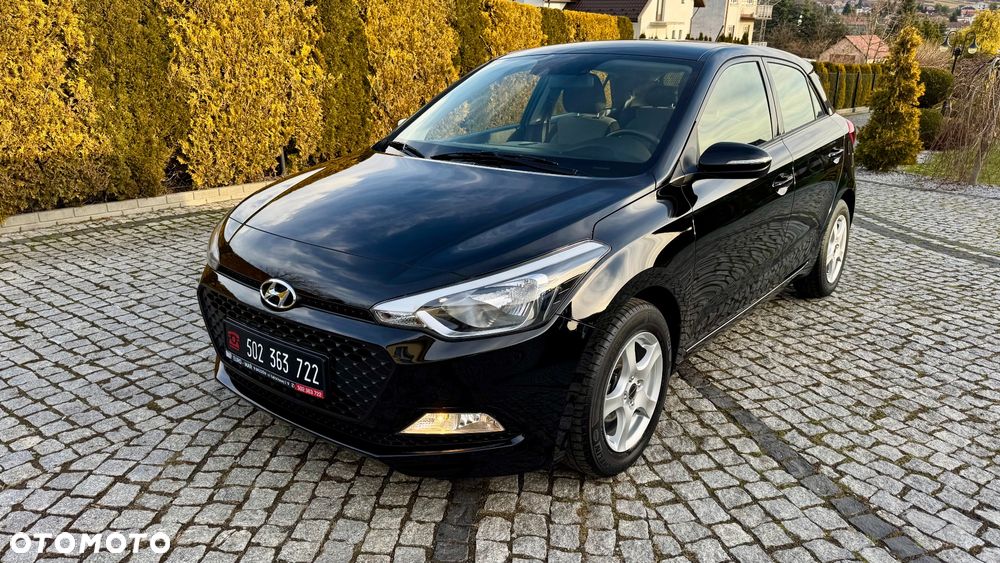 Hyundai i20 blue 1.2 Trend - 9