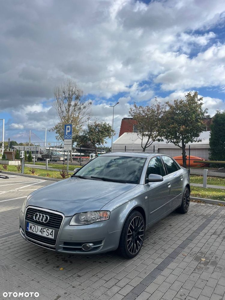 Audi A4 Limousine