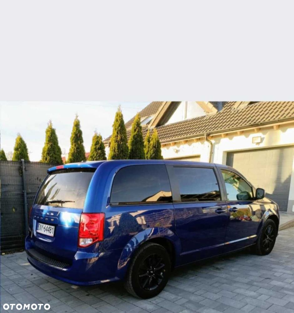 Dodge Grand Caravan - 1