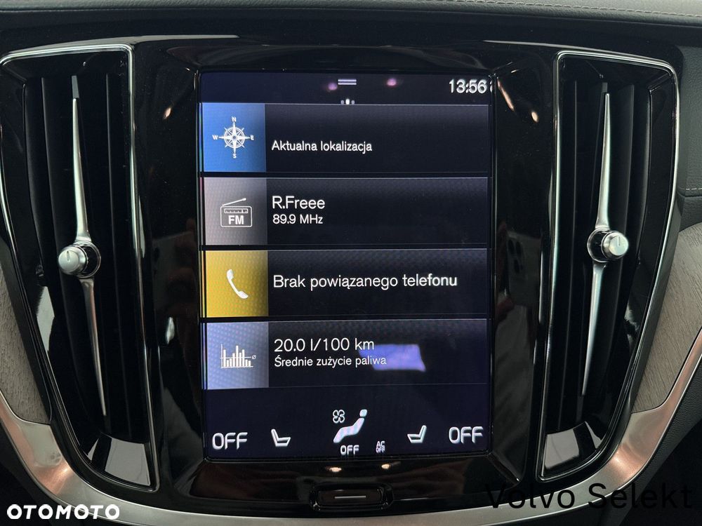 Volvo V60 Cross Country - 18