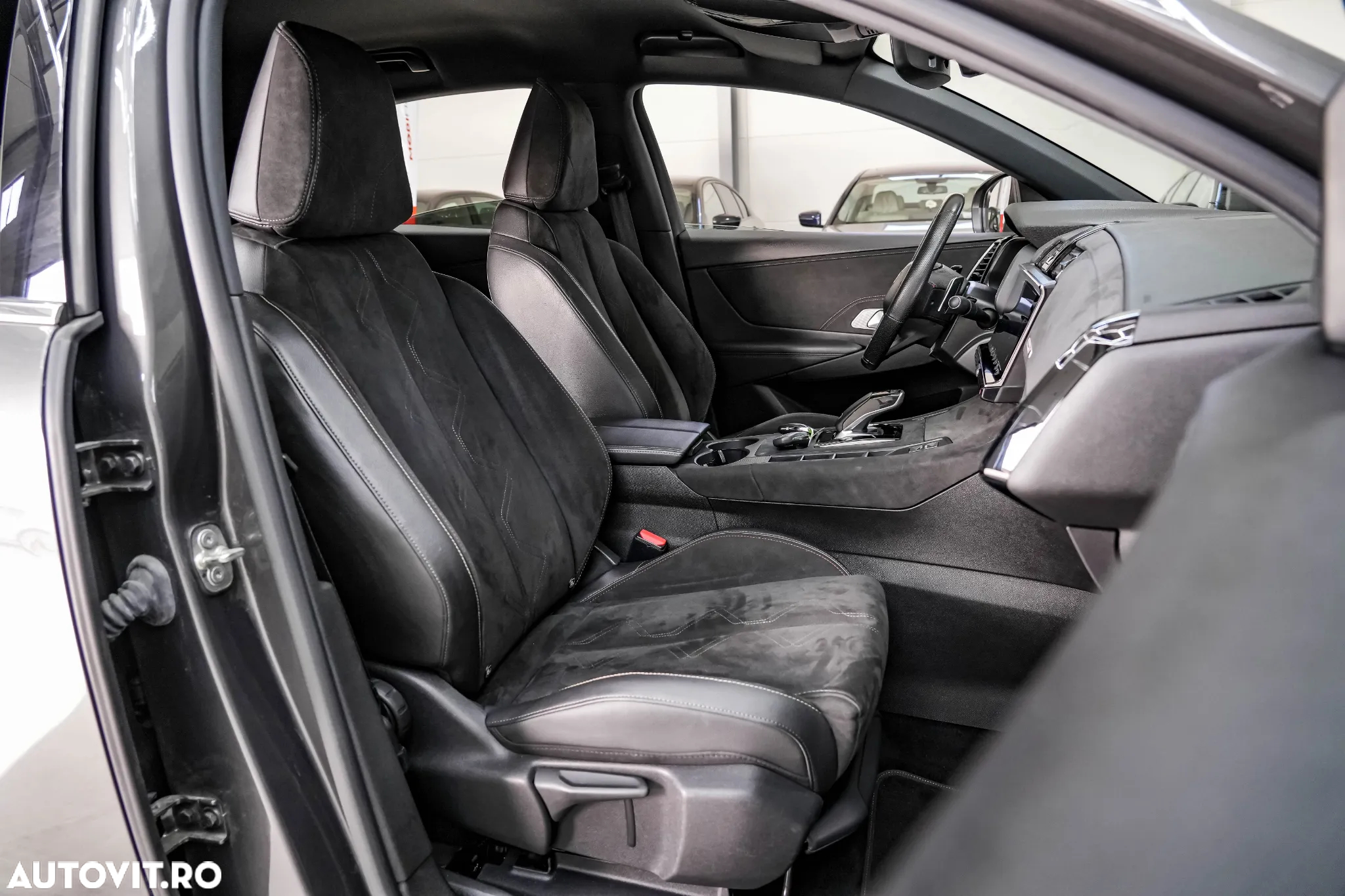 DS Automobiles DS 7 Crossback - 10