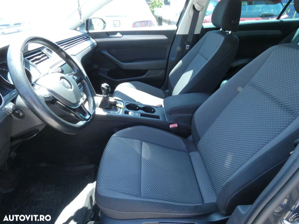 Volkswagen Passat Variant 2.0 TDI Comfortline - 18