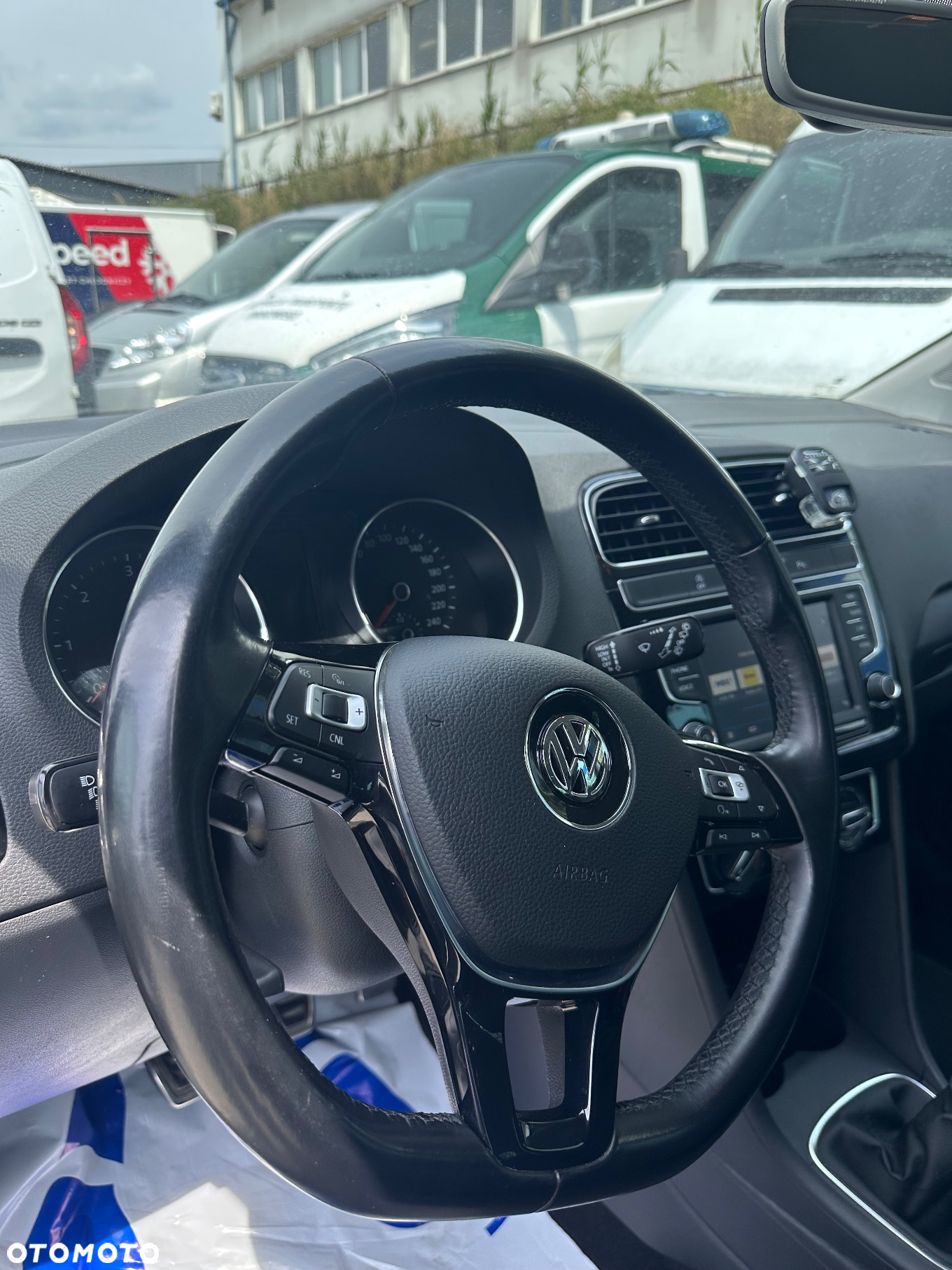 Volkswagen Polo - 19