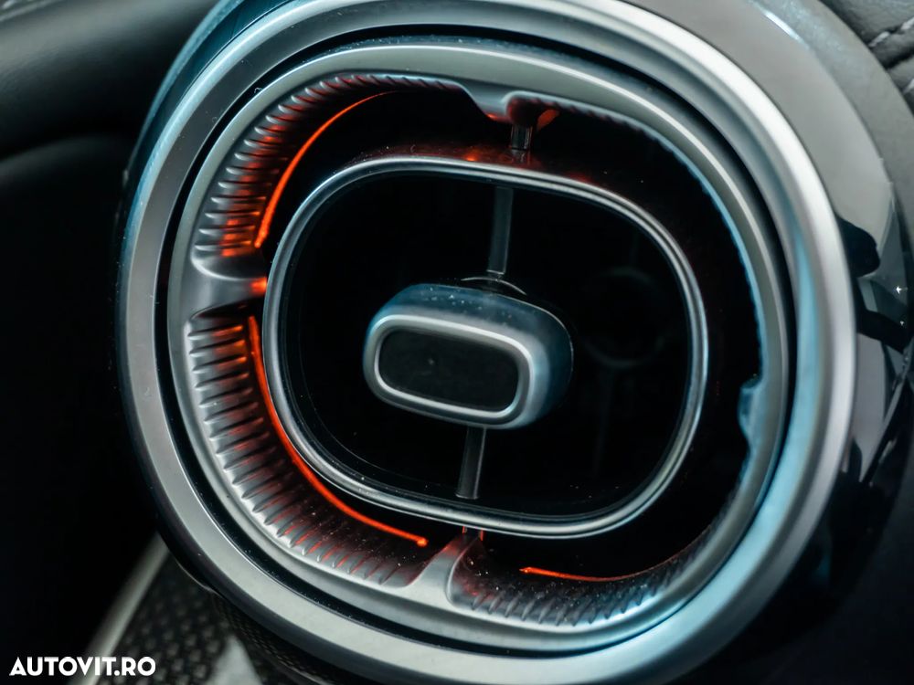 Mercedes-Benz GLC - 30