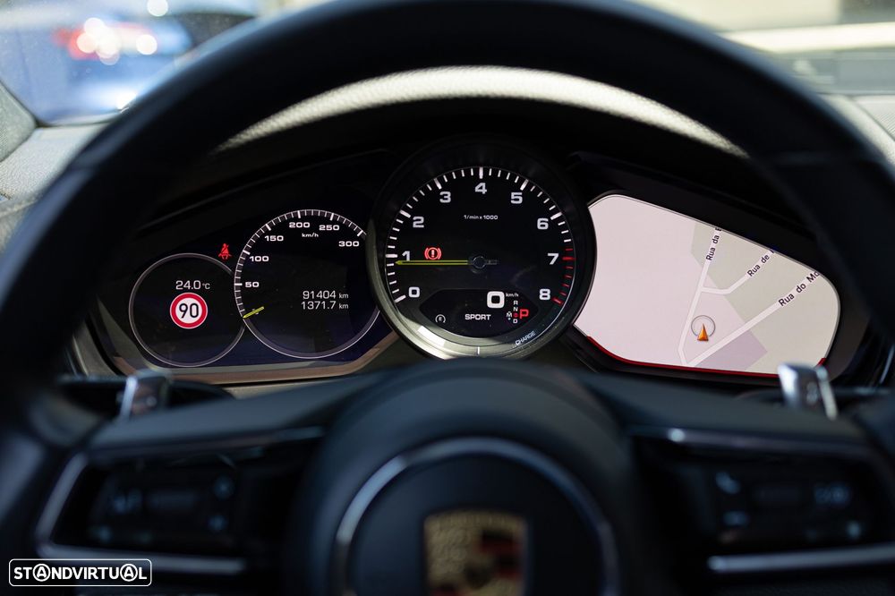 Porsche Panamera Sport Turismo 4 E-Hybrid - 27