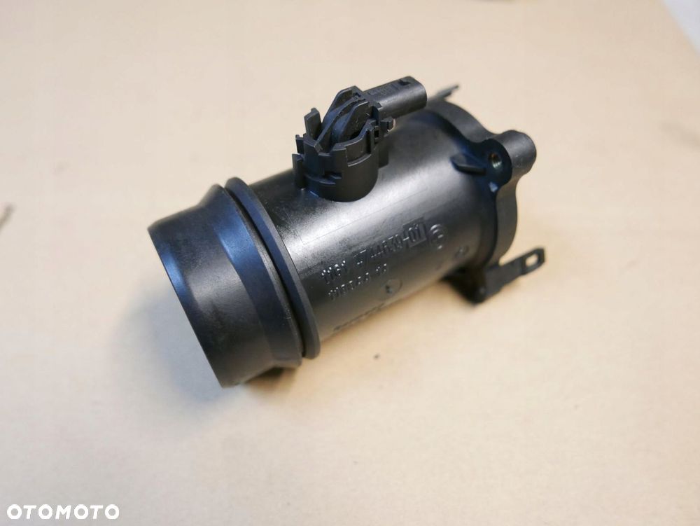 bmw e90 f10 f30 przepływomierz przewód powietrza - 1