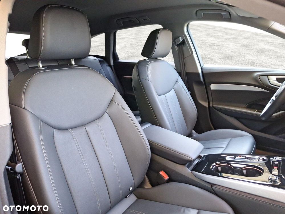 Audi A5 Avant TDI mHEV S tronic - 14