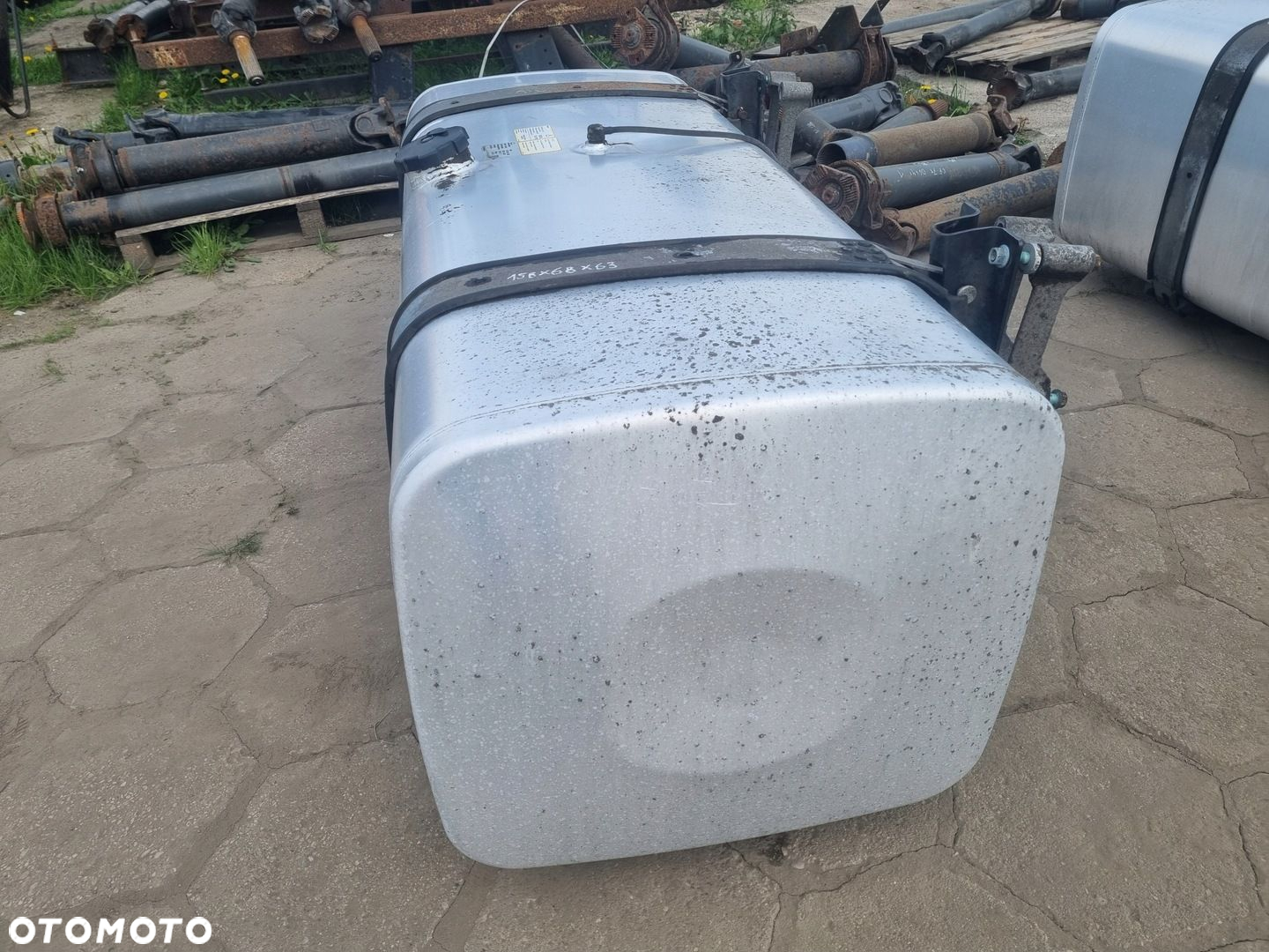 ZBIORNIK PALIWA BAK KOMPLETNY MAN TGX TGS 590 L. 81122016753 - 3